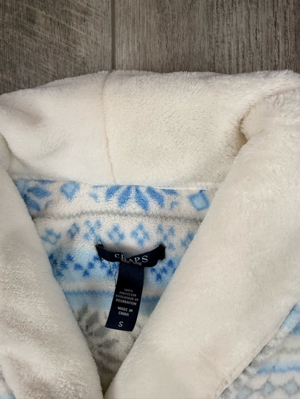 Chaos Blue/White Fuzzy Robe‎ - Picture 4 of 11